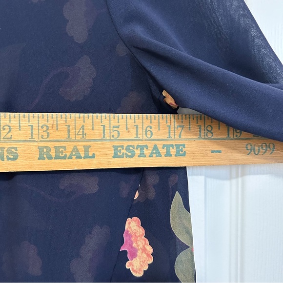 Maeve Anthropologie Top Womens 2 Navy Blue Floral Ira Pintuck Blouse Adult - Picture 6 of 8